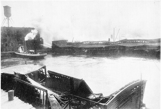 Black_Tom_pier.jpg