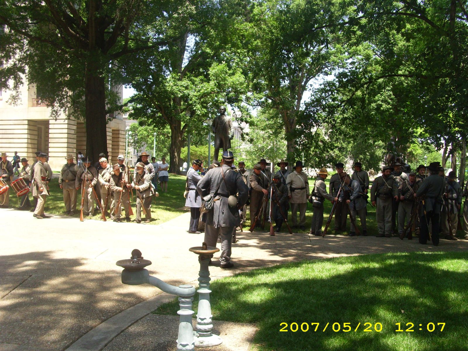 DSCI0090b.jpg